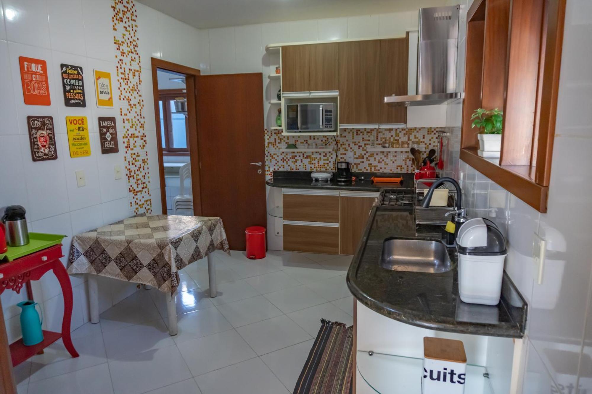 Linda Casa Com Piscina Em Interlagos Vila Velha Es Villa Kültér fotó